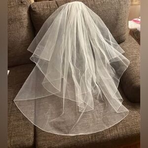 Off White Bridal Veil $40